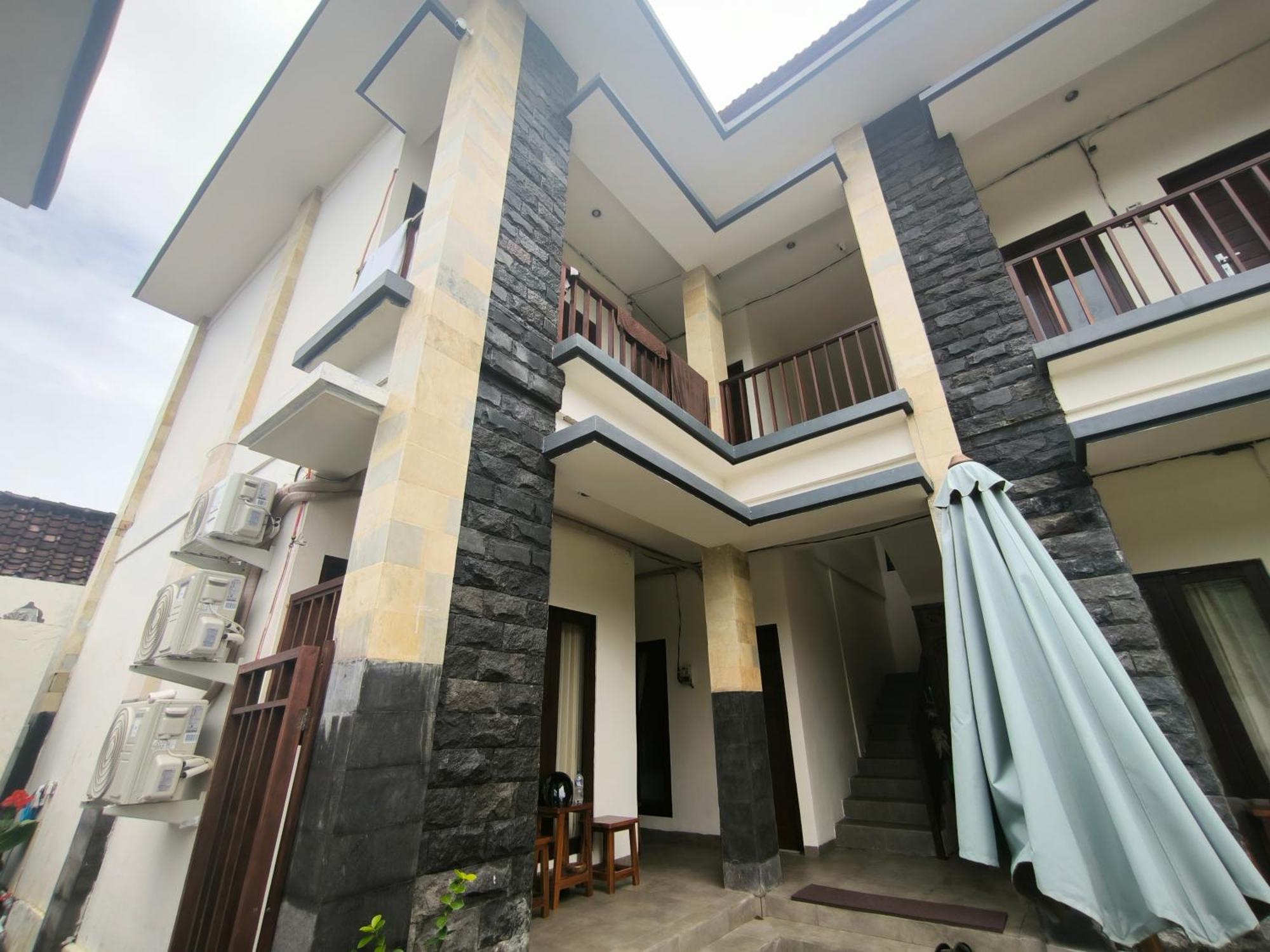 Ken Ken Guest House سمينياك المظهر الخارجي الصورة