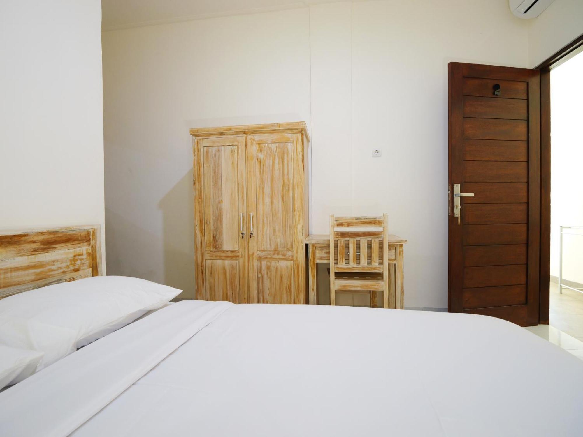 Ken Ken Guest House سمينياك المظهر الخارجي الصورة