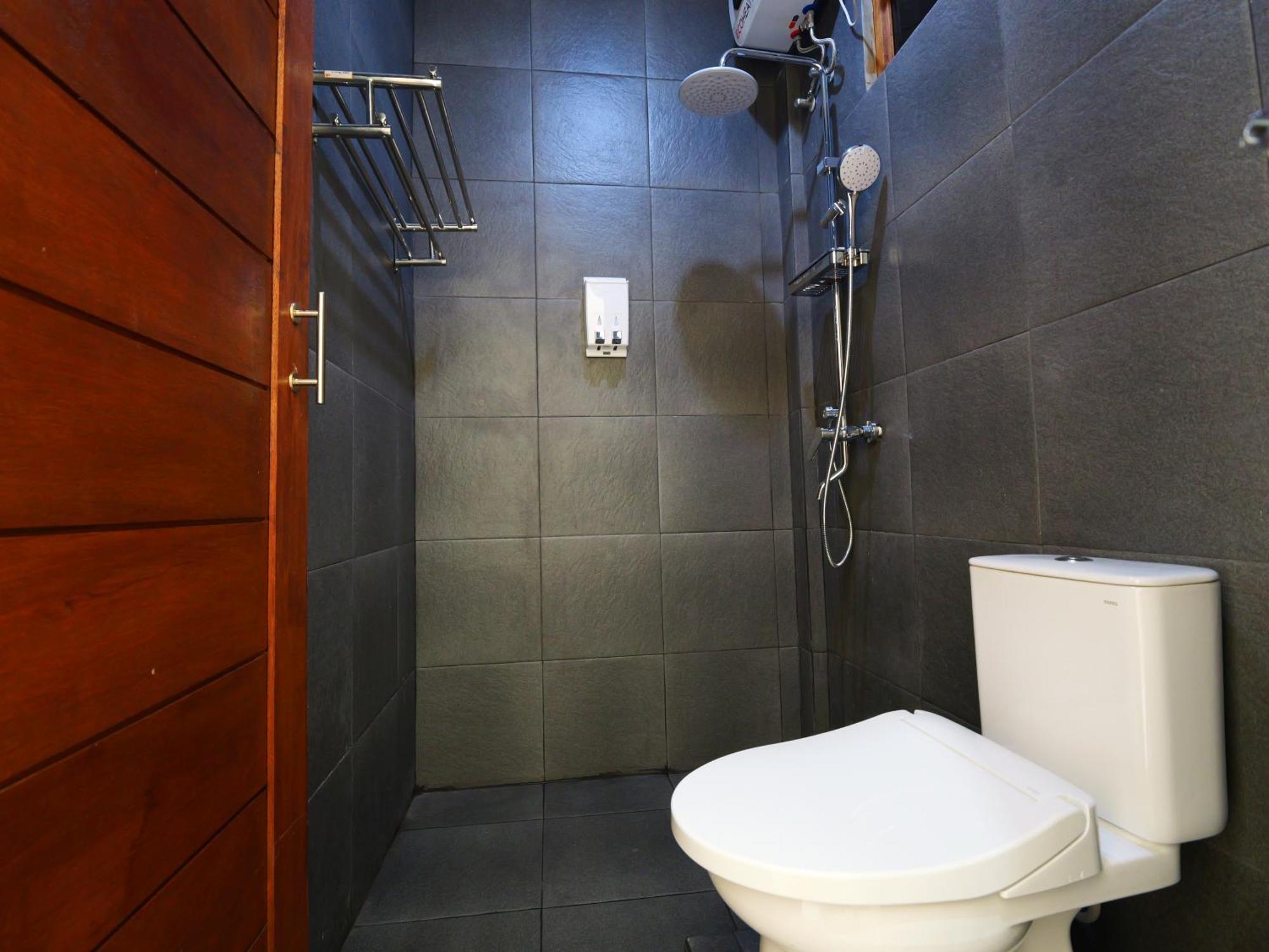 Ken Ken Guest House سمينياك المظهر الخارجي الصورة
