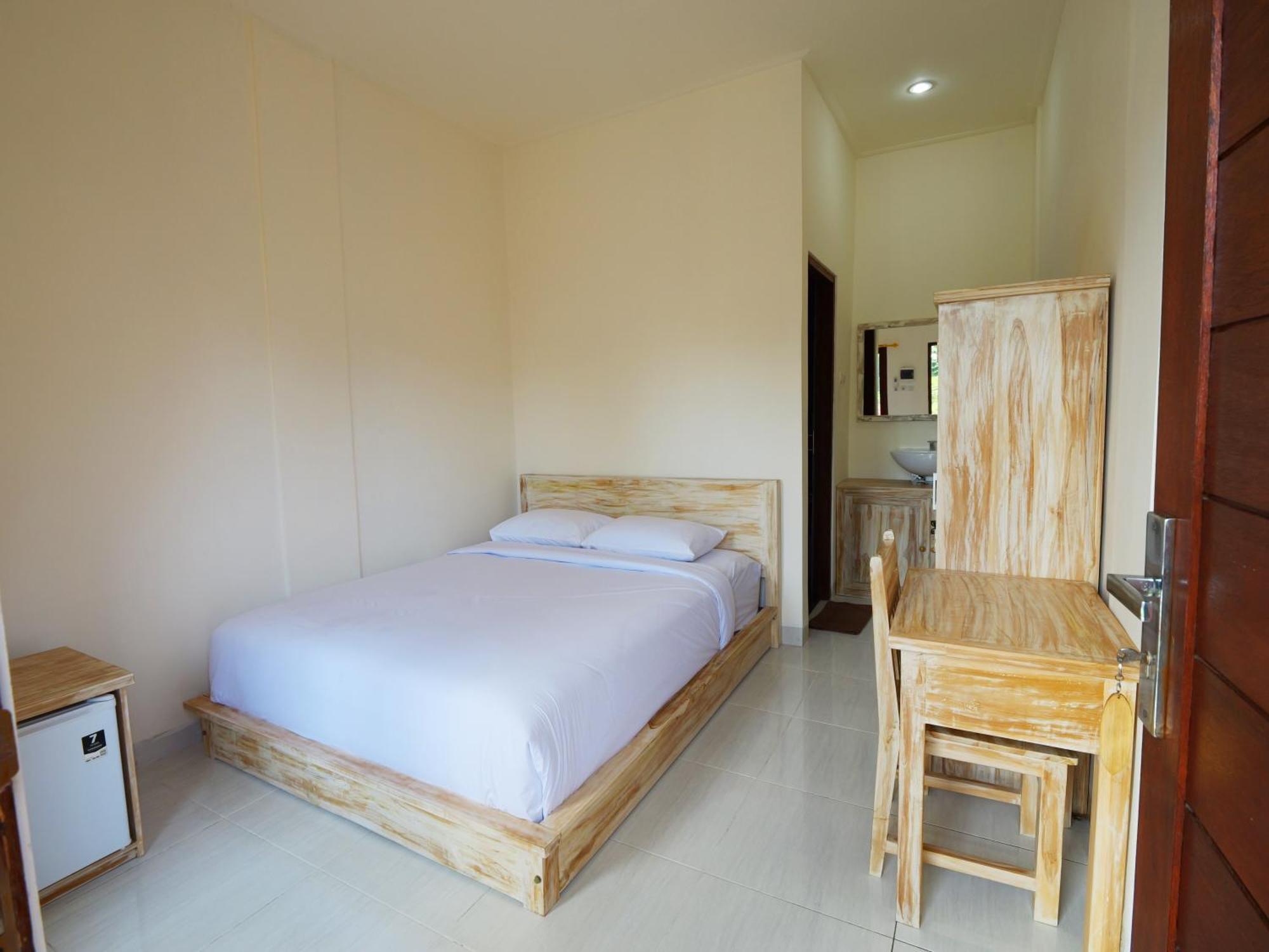 Ken Ken Guest House سمينياك المظهر الخارجي الصورة